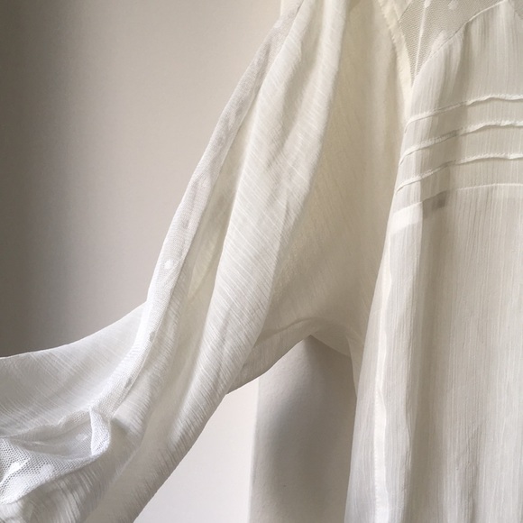 Sheer cream blouse - Picture 3 of 4